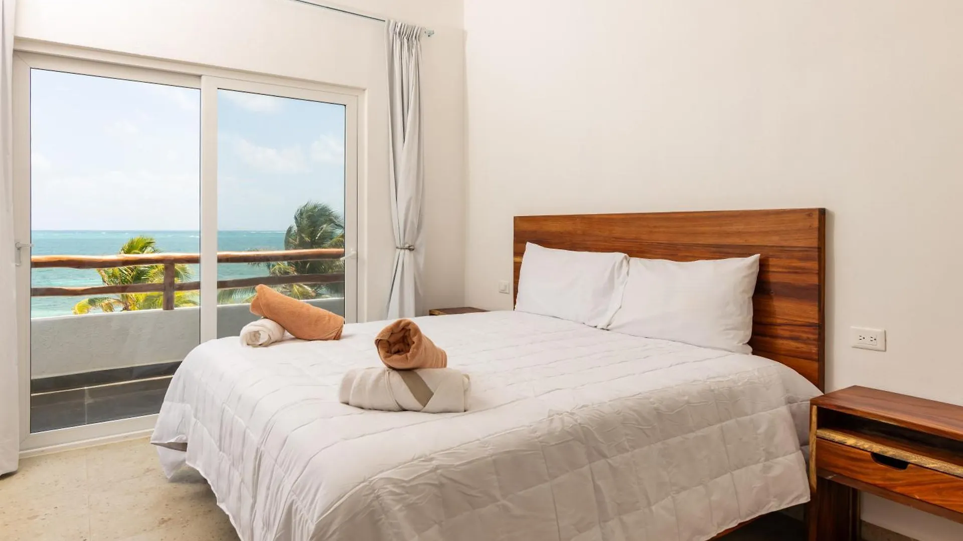Arenika Beach House Puerto Morelos 3*,  Μεξικό